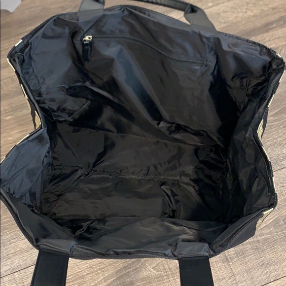 Victoria’s Secret large gold heart tote - Picture 2 of 3